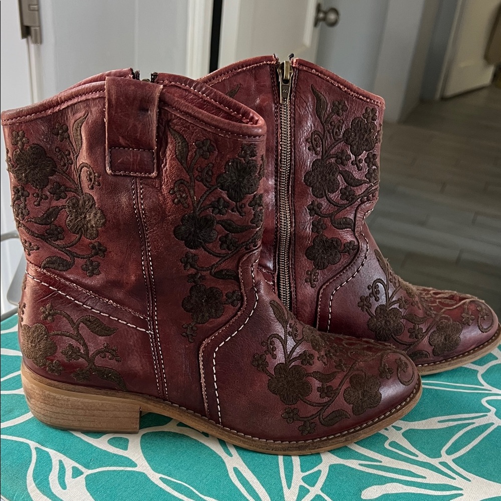 Taos Footwear Embroidered Ankle Cowboy Boots - Burgundy